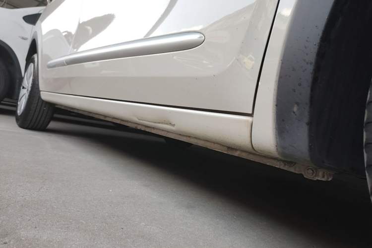 Used Wuling Bingo 2025 203km Light Edition Right Side Sill