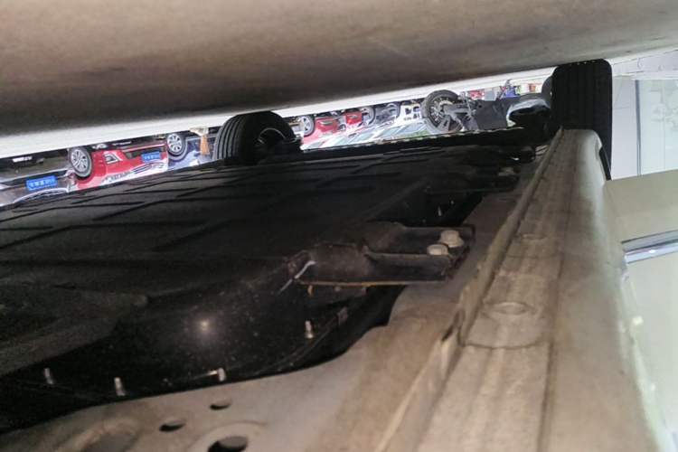 Used Wuling Bingo 2025 333 km Lingxi Connected Version Right Side Sill