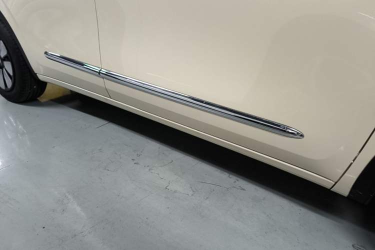 Used Wuling Bingo 2025 333 km Enjoyment Version Right Side Sill