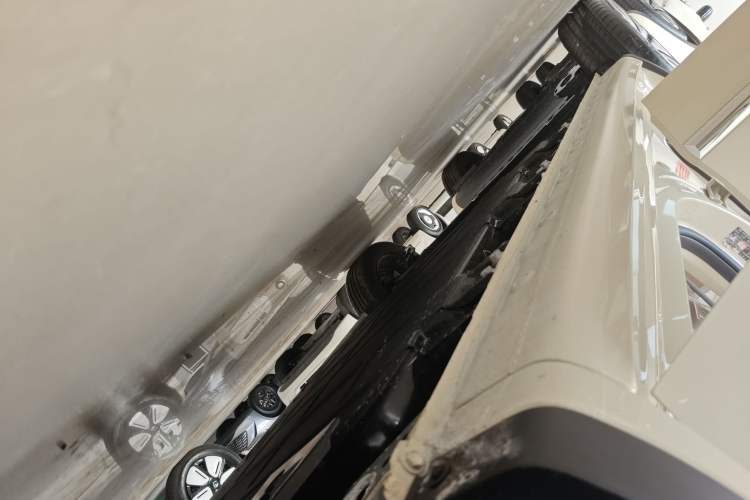 Used Wuling Bingo 2025 333 km Enjoyment Version Right Side Sill