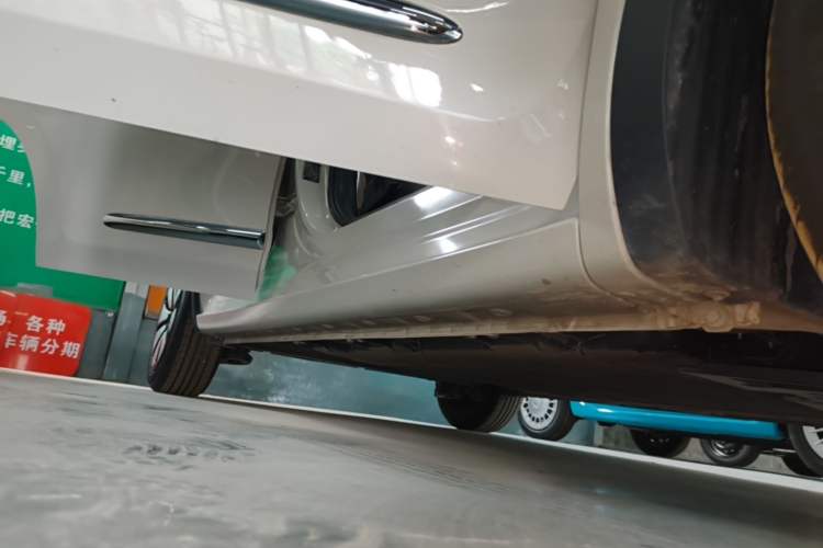 Used Wuling Bingo 2025 333 km Enjoyment Version Right Side Sill