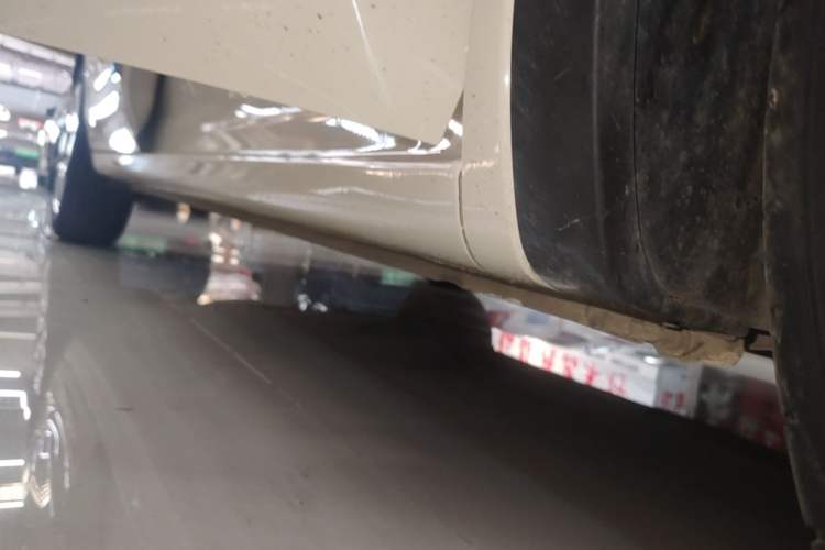 Used Wuling Bingo 2025 333 km Lingxi Deluxe Edition Right Side Sill