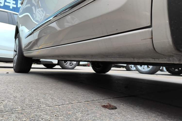 Used Wuling Bingo 2025 333 km Enjoyment Version Right Side Sill