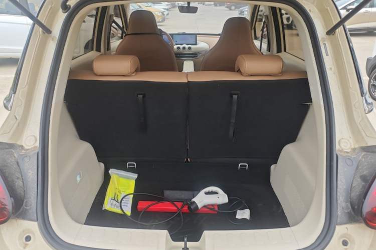 Used Wuling Bingo 2025 333 km Lingxi Deluxe Edition Trunk