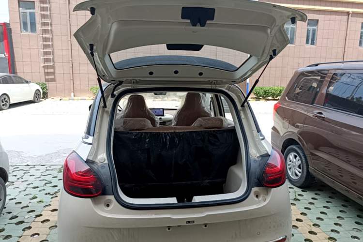 Used Wuling Bingo 2025 333 km Lingxi Connected Version Trunk