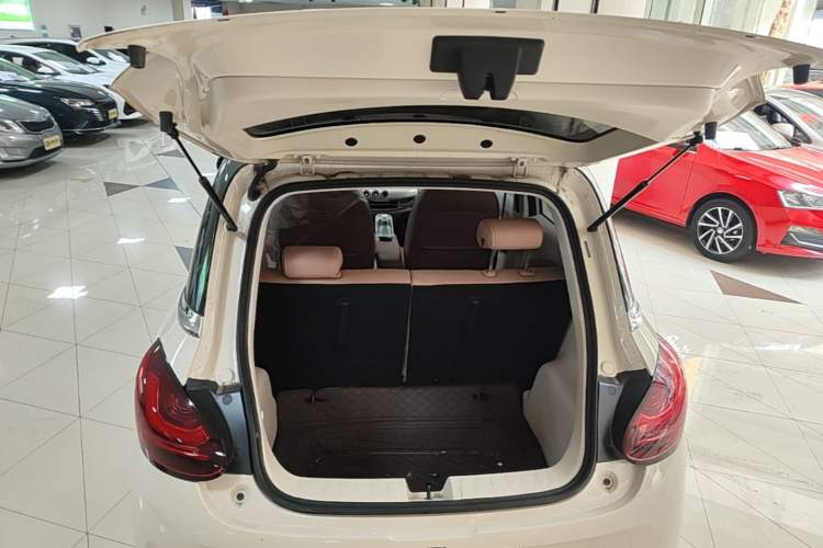 Used Wuling Bingo 2025 333 km Enjoyment Version Trunk