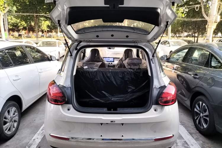 Used Wuling Bingo 2025 333 km Enjoyment Version Trunk