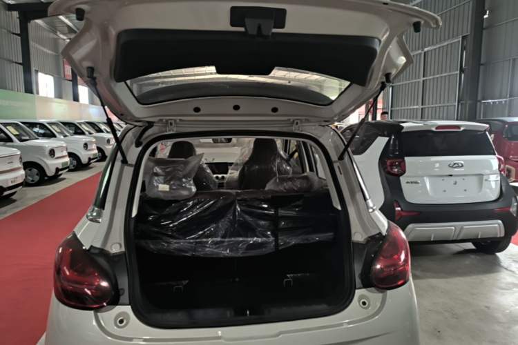 Used Wuling Bingo 2025 333 km Enjoyment Version Trunk