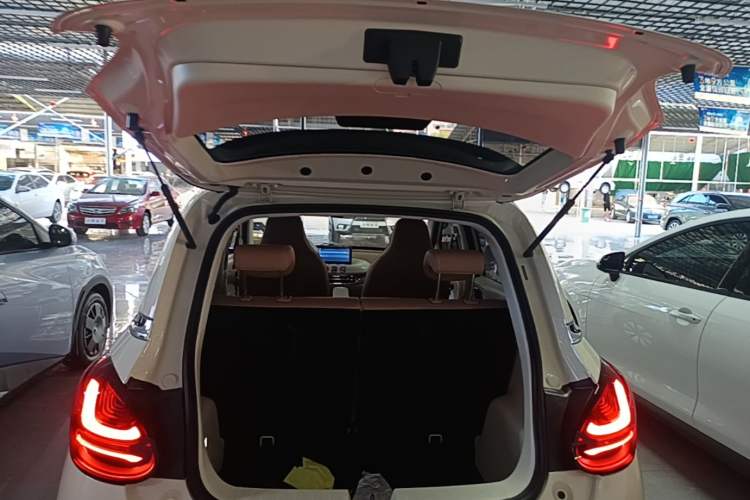 Used Wuling Bingo 2025 333 km Lingxi Connected Version Trunk