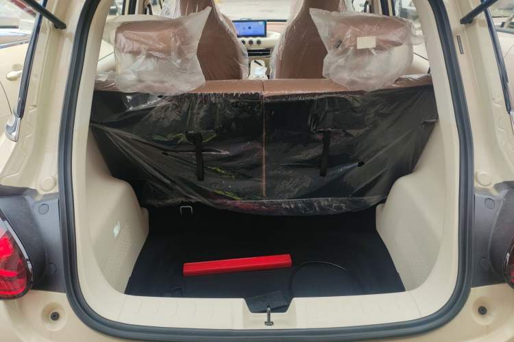 Used Wuling Bingo 2025 333 km Enjoyment Version Trunk