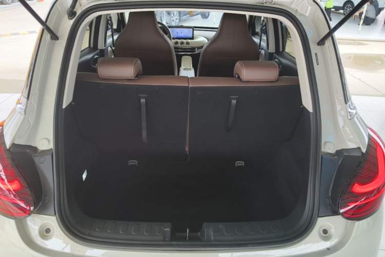 Used Wuling Bingo 2025 333 km Enjoyment Version Trunk