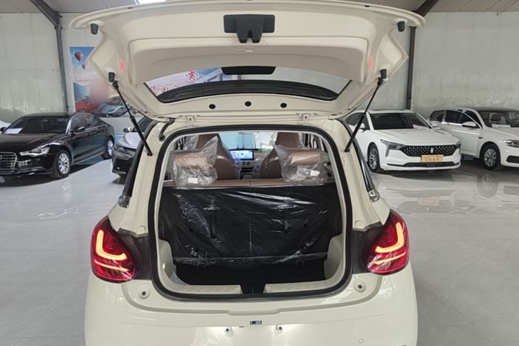 Used Wuling Bingo 2025 333 km Enjoyment Version Trunk
