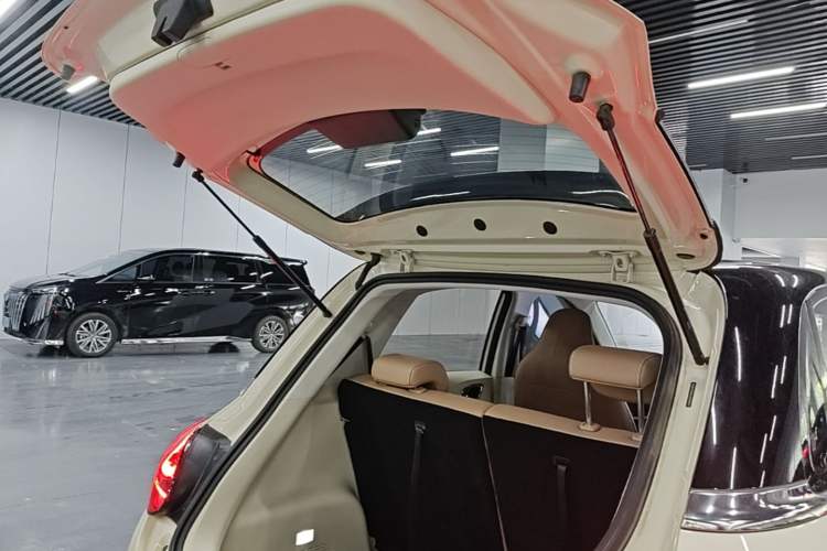 Used Wuling Bingo 2025 333 km Lingxi Deluxe Edition Trunk
