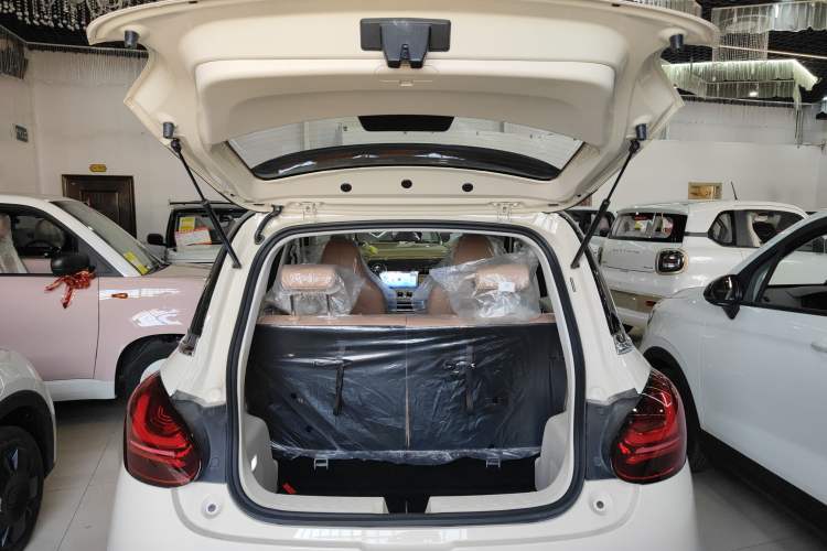 Used Wuling Bingo 2025 333 km Enjoyment Version Trunk