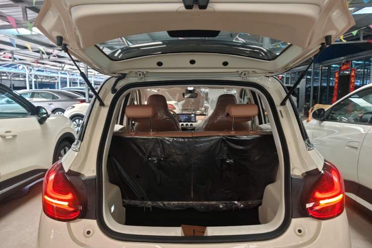 Used Wuling Bingo 2025 333 km Enjoyment Version Trunk