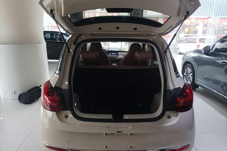Used Wuling Bingo 2025 410 km Lingxi Deluxe Edition Trunk