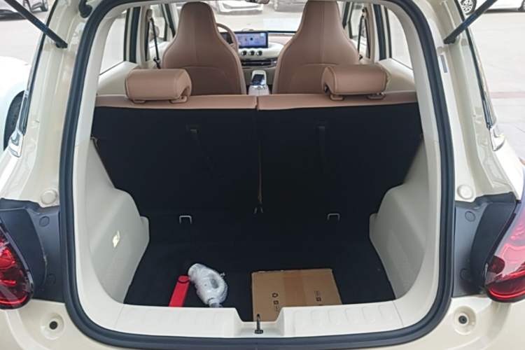 Used Wuling Bingo 2025 333 km Enjoyment Version Trunk