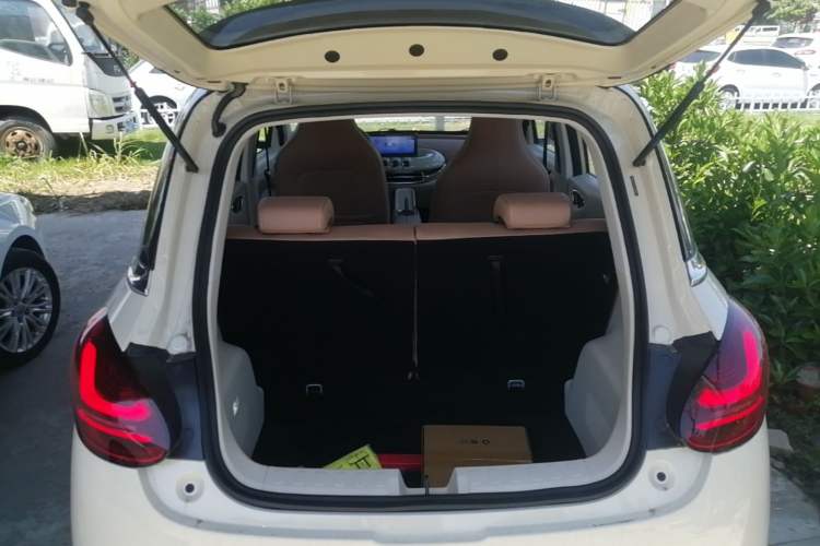 Used Wuling Bingo 2025 333 km Enjoyment Version Trunk