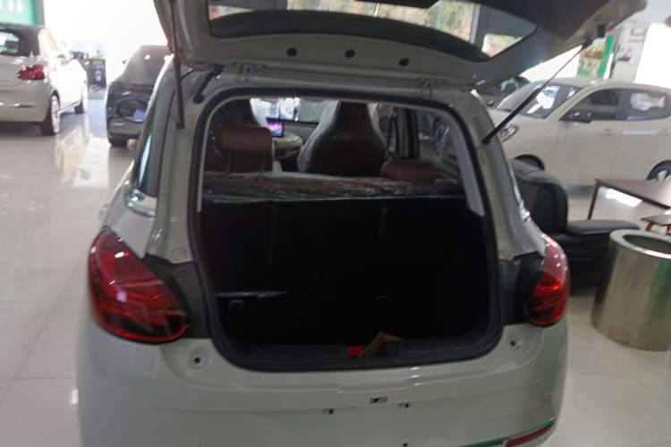Used Wuling Bingo 2025 333 km Lingxi Connected Version Trunk