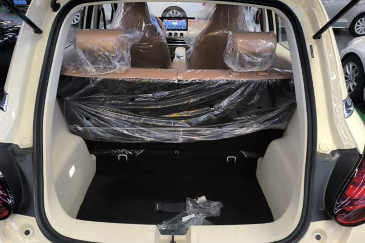 Used Wuling Bingo 2025 333 km Enjoyment Version Trunk