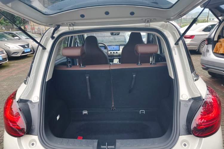Used Wuling Bingo 2025 333 km Enjoyment Version Trunk