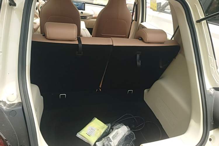 Used Wuling Bingo 2025 333 km Enjoyment Version Trunk