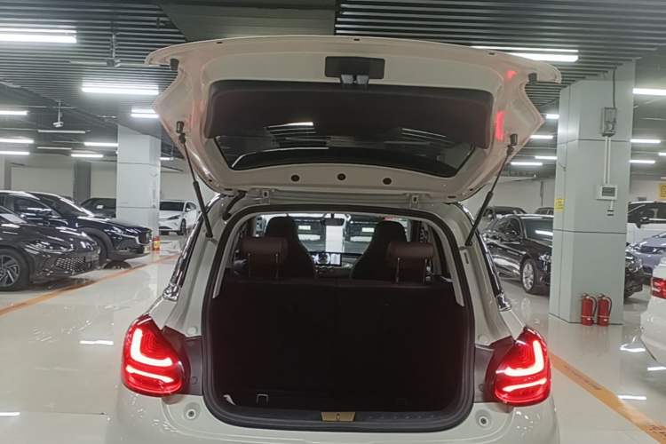 Used Wuling Bingo 2025 333 km Lingxi Connected Version Trunk