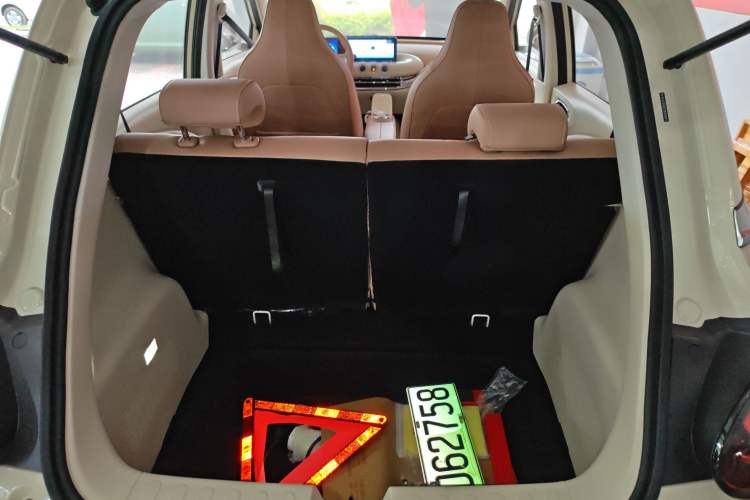 Used Wuling Bingo 2025 333 km Enjoyment Version Trunk