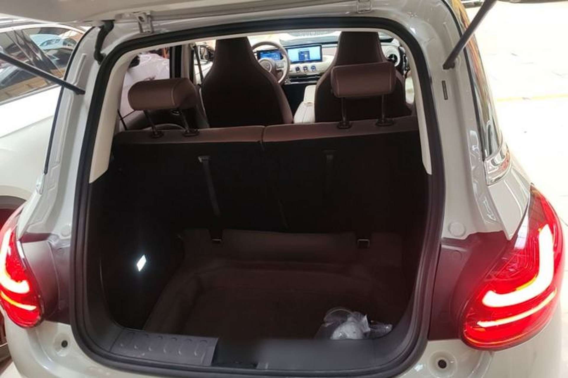 Used Wuling Bingo 2025 333 km Enjoyment Version Trunk
