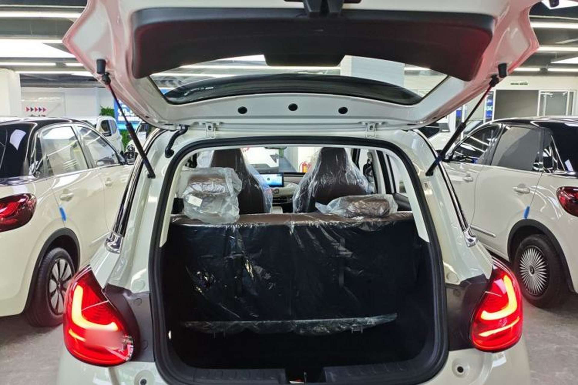 Used Wuling Bingo 2025 333 km Enjoyment Version Trunk