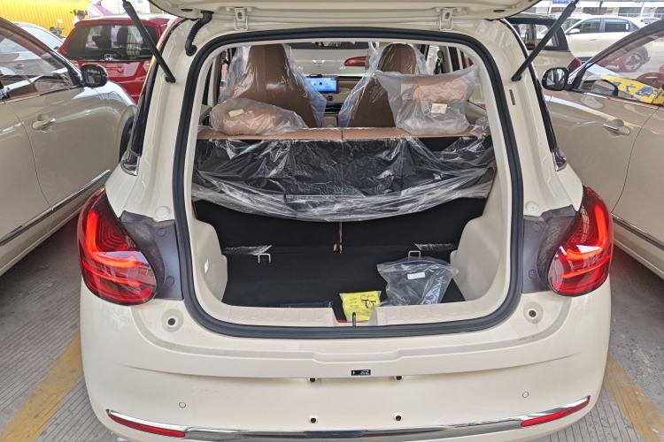 Used Wuling Bingo 2025 333 km Enjoyment Version Trunk