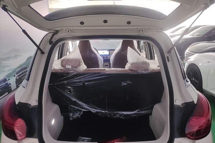 Used Wuling Bingo 2025 333 km Enjoyment Version Trunk