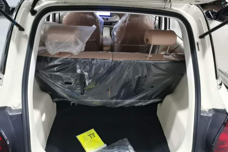 Used Wuling Bingo 2025 333 km Enjoyment Version Trunk