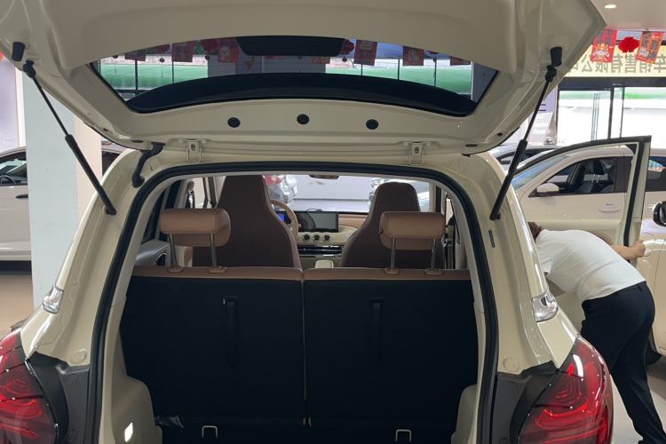 Used Wuling Bingo 2025 333 km Enjoyment Version Trunk
