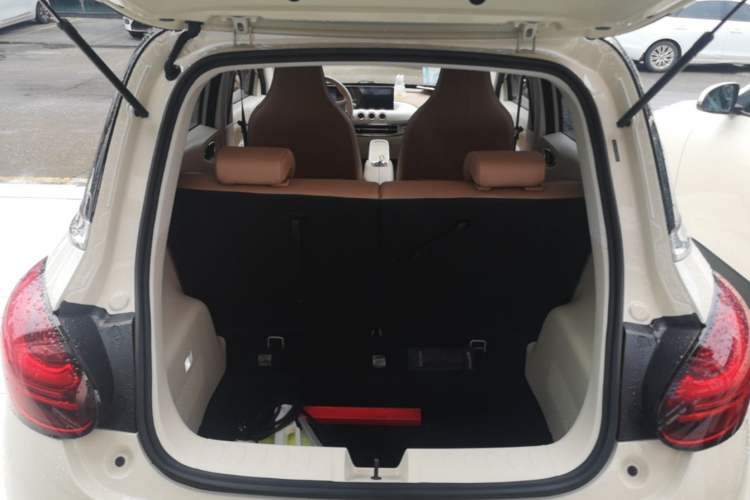 Used Wuling Bingo 2025 333 km Enjoyment Version Trunk