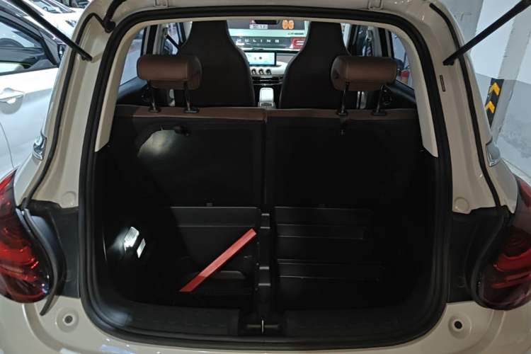 Used Wuling Bingo 2025 333 km Enjoyment Version Trunk