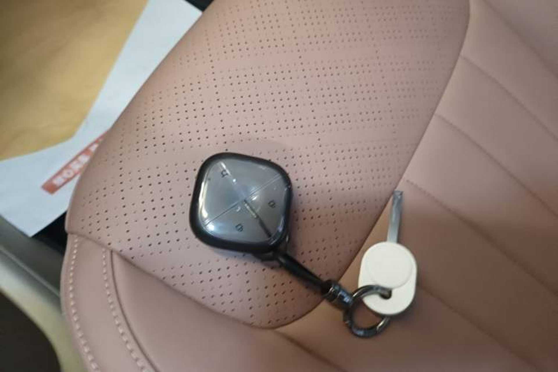 Used Wuling Bingo 2025 333 km Lingxi Connected Version Vehicle Key