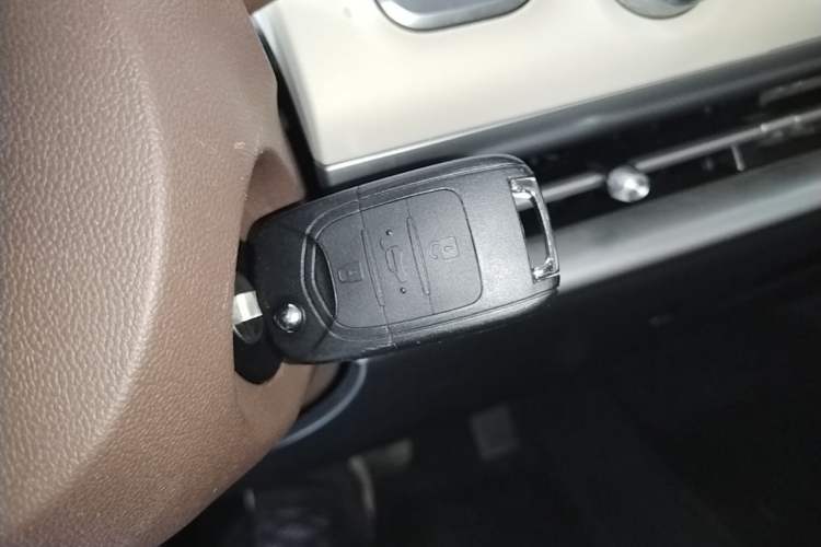 Used Wuling Bingo 2025 203km Light Edition Vehicle Key