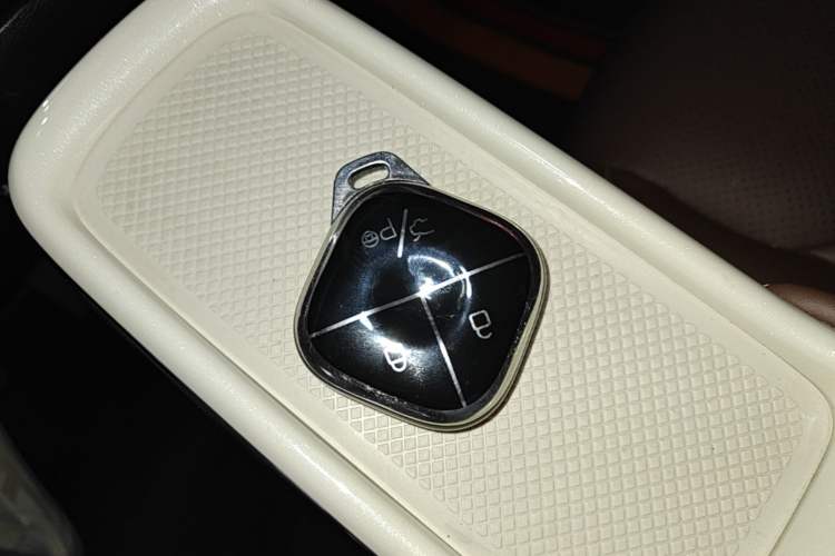 Used Wuling Bingo 2025 333 km Enjoyment Version Vehicle Key