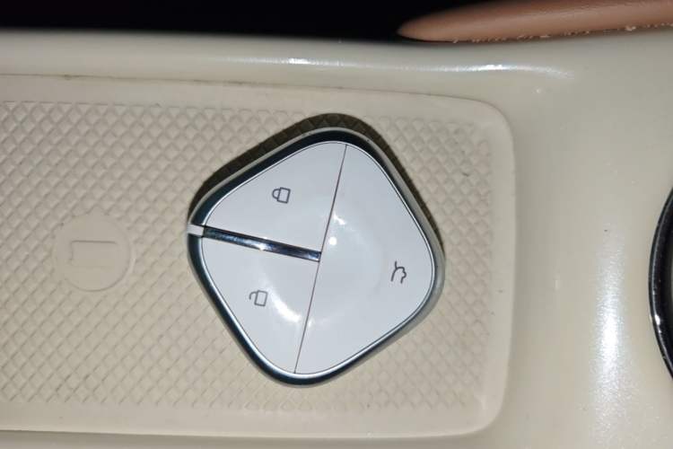Used Wuling Bingo 2025 333 km Lingxi Deluxe Edition Vehicle Key