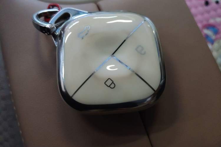 Used Wuling Bingo 2025 333 km Lingxi Deluxe Edition Vehicle Key