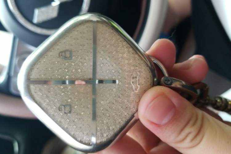 Used Wuling Bingo 2025 333 km Lingxi Connected Version Vehicle Key