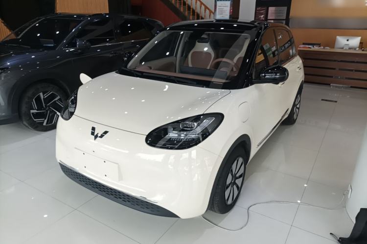 Used Wuling Bingo 2025 410 km Lingxi Deluxe Edition Guazi used car, China used car export, Used car for sale, Used Wuling cars, Cheapest cars for sale, Electric vehicle, New energy car