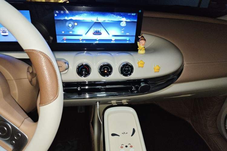 Used Wuling Bingo 2025 333 km Enjoyment Version Audio And AC Panel