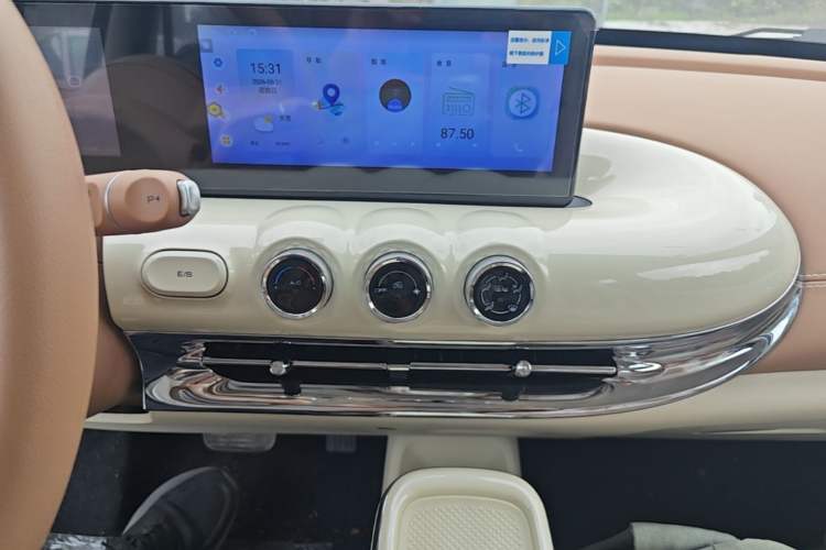 Used Wuling Bingo 2025 333 km Enjoyment Version Audio And AC Panel