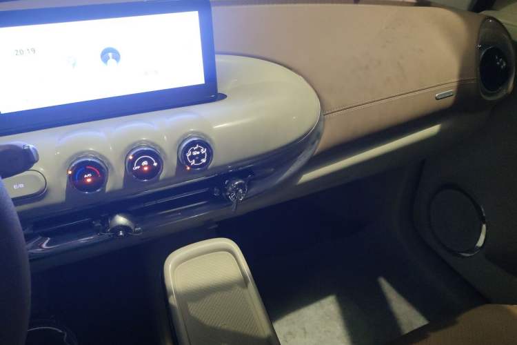 Used Wuling Bingo 2025 333 km Enjoyment Version Audio And AC Panel