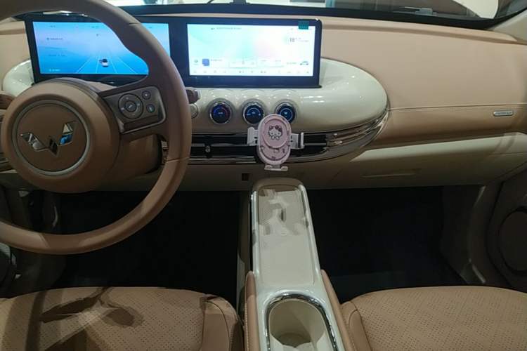 Used Wuling Bingo 2025 333 km Lingxi Connected Version Audio And AC Panel