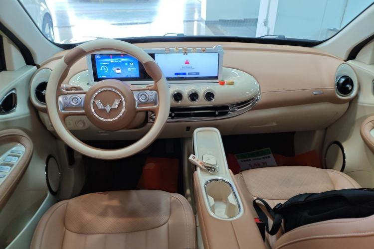 Used Wuling Bingo 2025 333 km Lingxi Connected Version Center Console