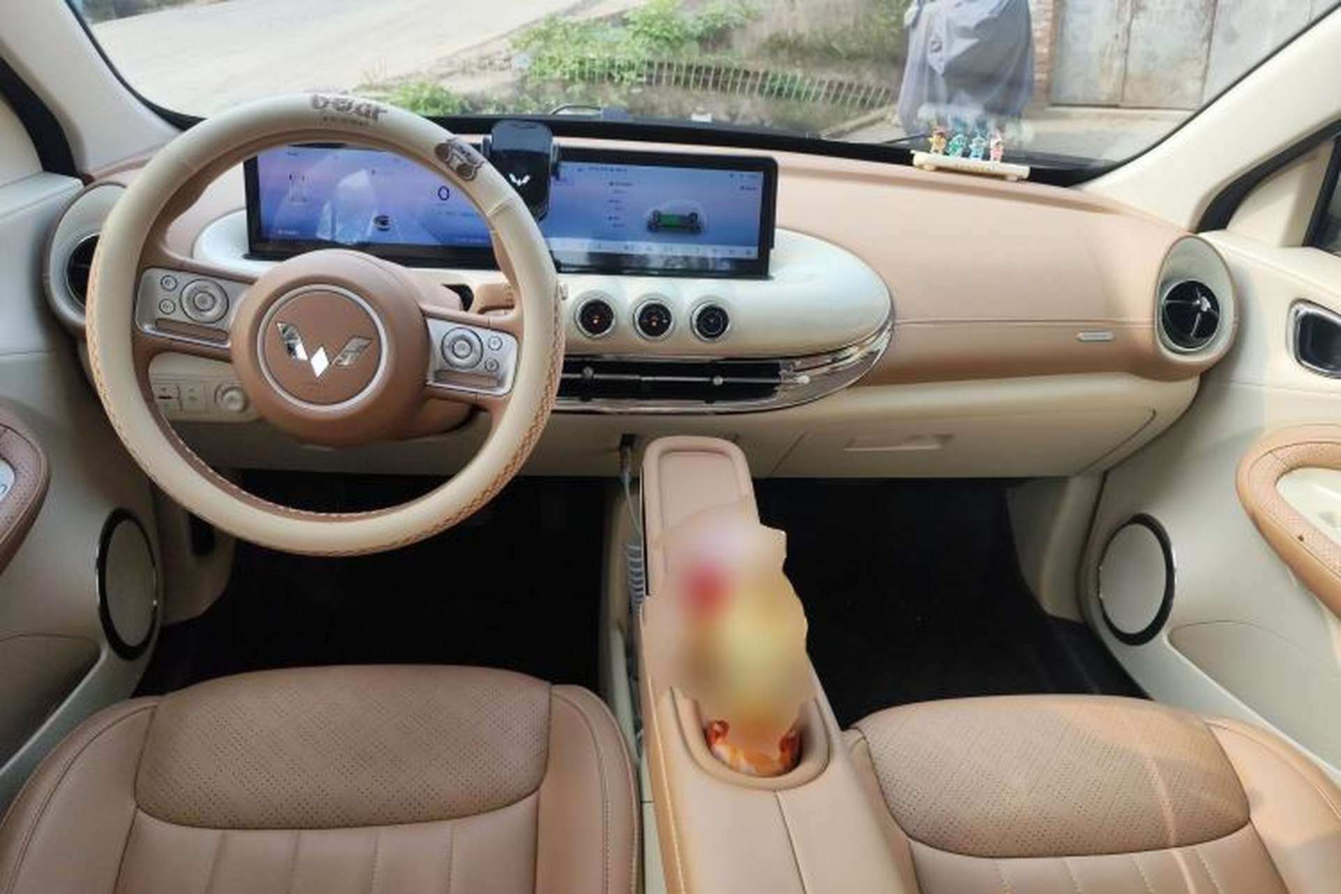 Used Wuling Bingo 2025 333 km Lingxi Connected Version Center Console