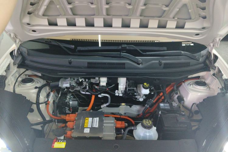 Used Wuling Bingo 2025 333 km Enjoyment Version Engine Bay